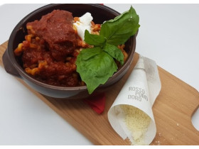 Fusilli lunghi al ragù napoletano